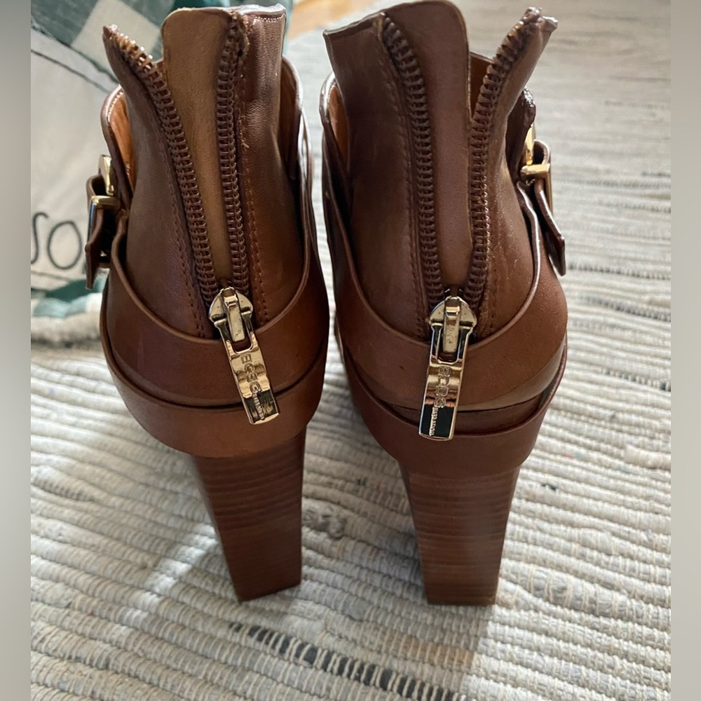 BCBGeneration Sandals - Picture 2 of 5